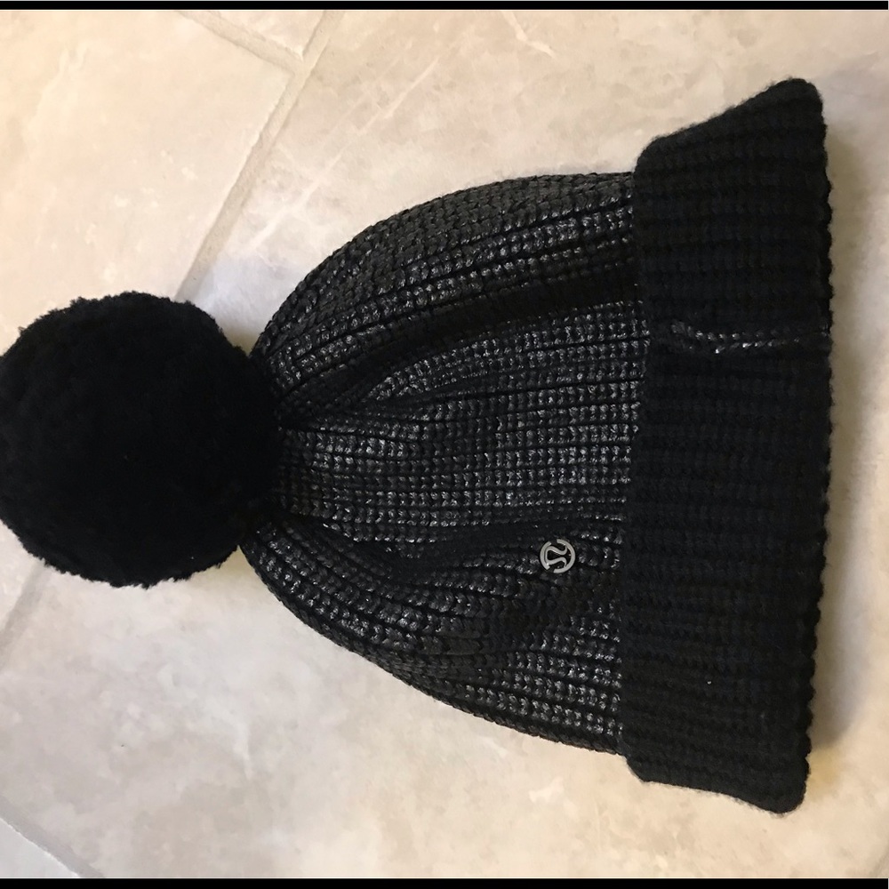 Lululemon hat! Like new